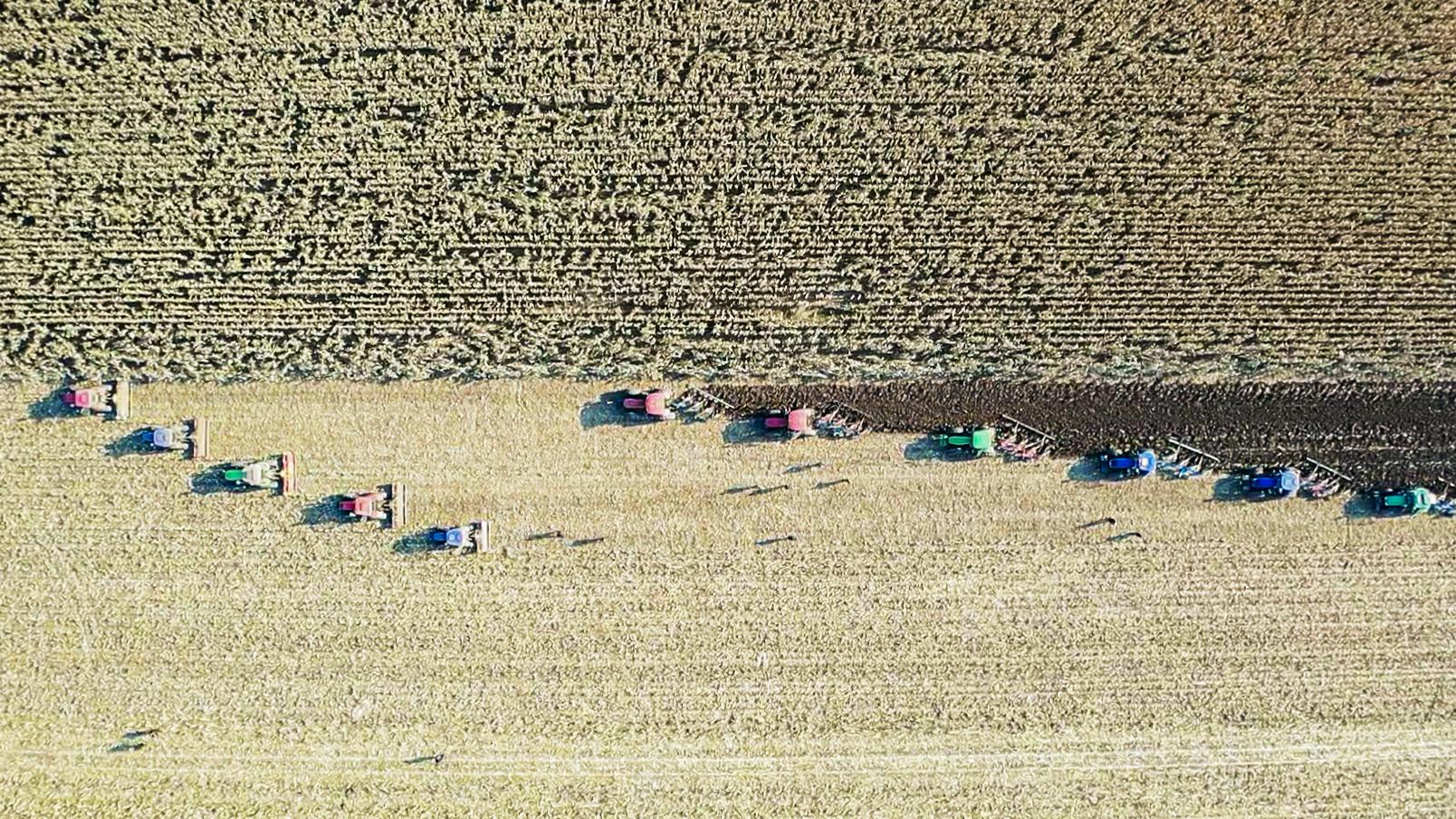 農(nóng)業(yè)生產(chǎn)1_極光看圖.jpg 農(nóng)業(yè)生產(chǎn)1_極光看圖.jpg