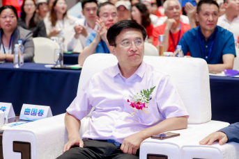 “健康中國(guó)·不能沒(méi)有你”峰會(huì)圓滿(mǎn)成功2853.png “健康中國(guó)·不能沒(méi)有你”峰會(huì)圓滿(mǎn)成功2853.png