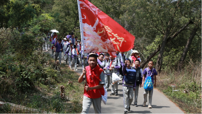 云南安寧中學(xué)太平學(xué)校初中部:用腳步丈量大地強(qiáng)健身心體魄 用眼睛觀察山河啟迪思想品格(1)5409.png