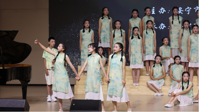 充分展現(xiàn)美育浸潤行動(dòng)豐碩成果 奮力書寫培育時(shí)代新人亮眼答卷1408.png