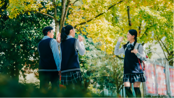 用文明之光點(diǎn)亮啟智潤(rùn)心精神燈塔 以?shī)^進(jìn)之姿譜寫立德樹人璀璨新篇(1)2449.png