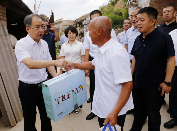 汾陽(yáng)醫(yī)院 凝心聚力謀發(fā)展 共繪健康新藍(lán)圖(1)828.png