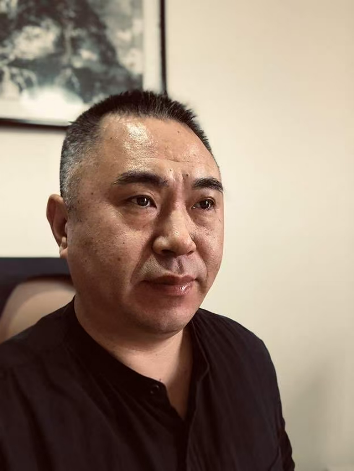 (已瘦身)《垂譽(yù)古今 筆墨春秋新時(shí)代影響力藝術(shù)家——龔群衛(wèi)31.png