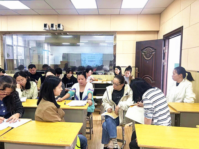 大冶市金牛鎮(zhèn):實施“骨干引領(lǐng)”示范工程 精準助力青年教師能力提升637.png