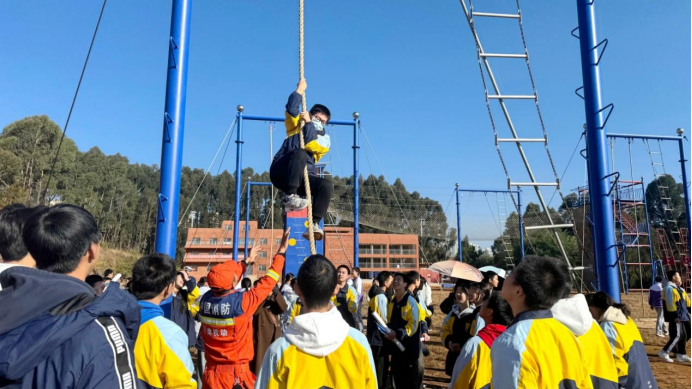 手牽手譜寫教育強(qiáng)國建設(shè)嶄新篇章 心連心培1346.png