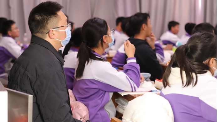 手牽手譜寫教育強(qiáng)國建設(shè)嶄新篇章 心連心培1118.png