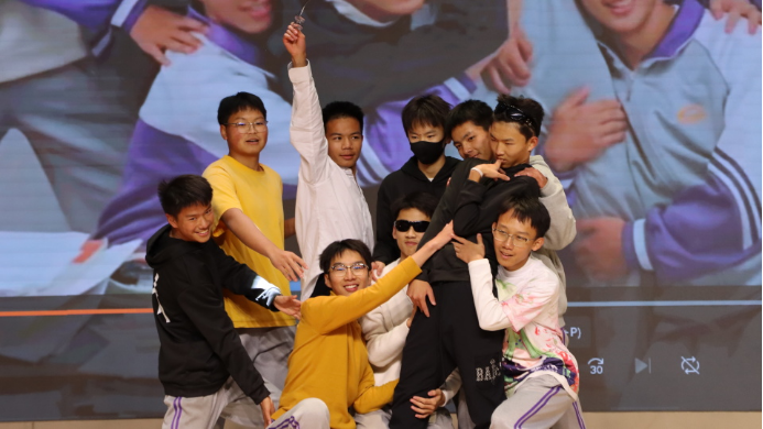 筑夢(mèng)安中繪新卷 青春唱響新時(shí)代__安寧中學(xué)高3906.png