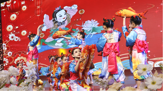 藝彩迎新 逐夢(mèng)前行‖安寧中學(xué)嵩華學(xué)校2026年1722.png