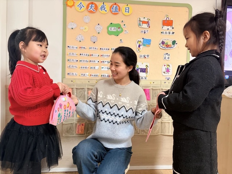 濟(jì)南市市中區(qū)七賢中心幼兒園開展慶祝“三八” 國(guó)際婦女節(jié)活動(dòng)