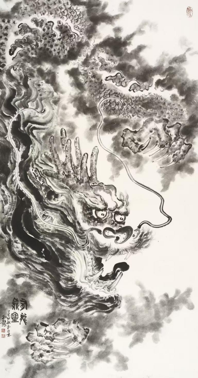 墨鑄龍魂 筆寫清荷——賀鯤升·臥龍先生書畫藝術(shù)評(píng)論1313.png